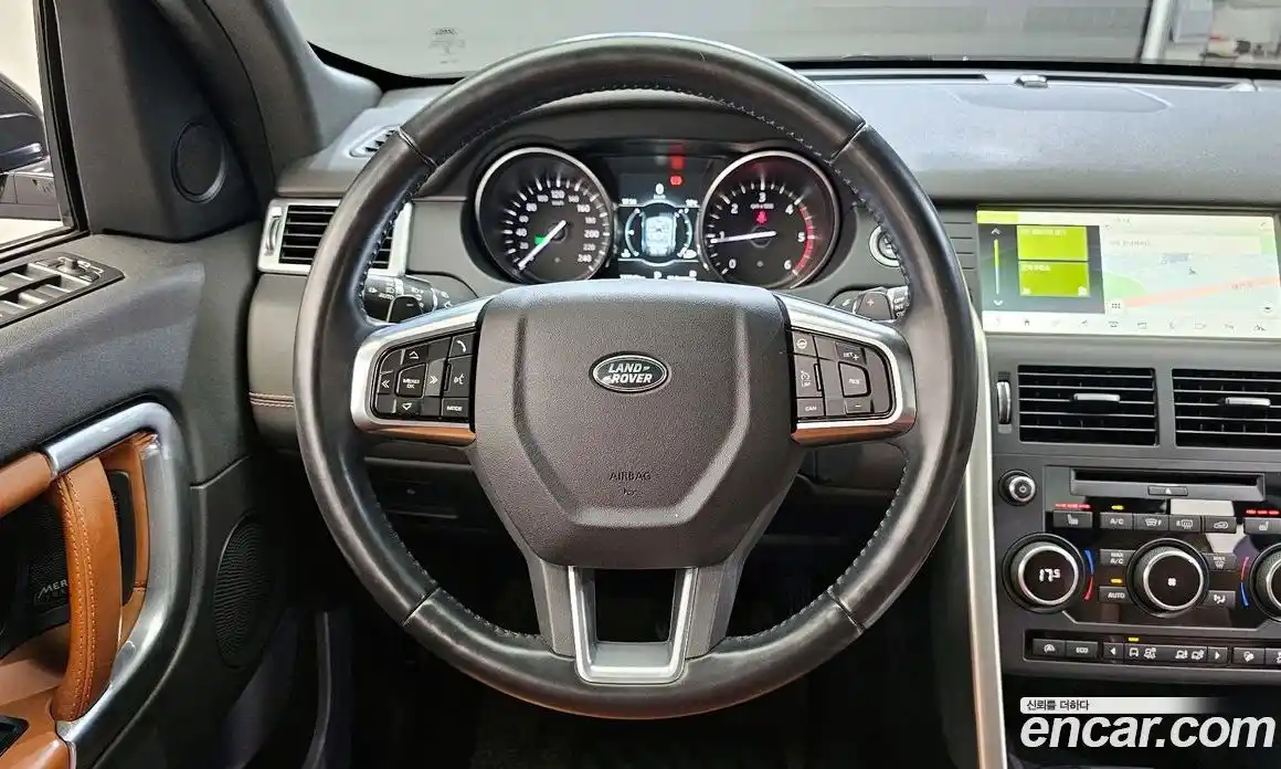 Land Rover Discovery Sport 2017 2.0 Автомат в Москве № 166564, фото 13