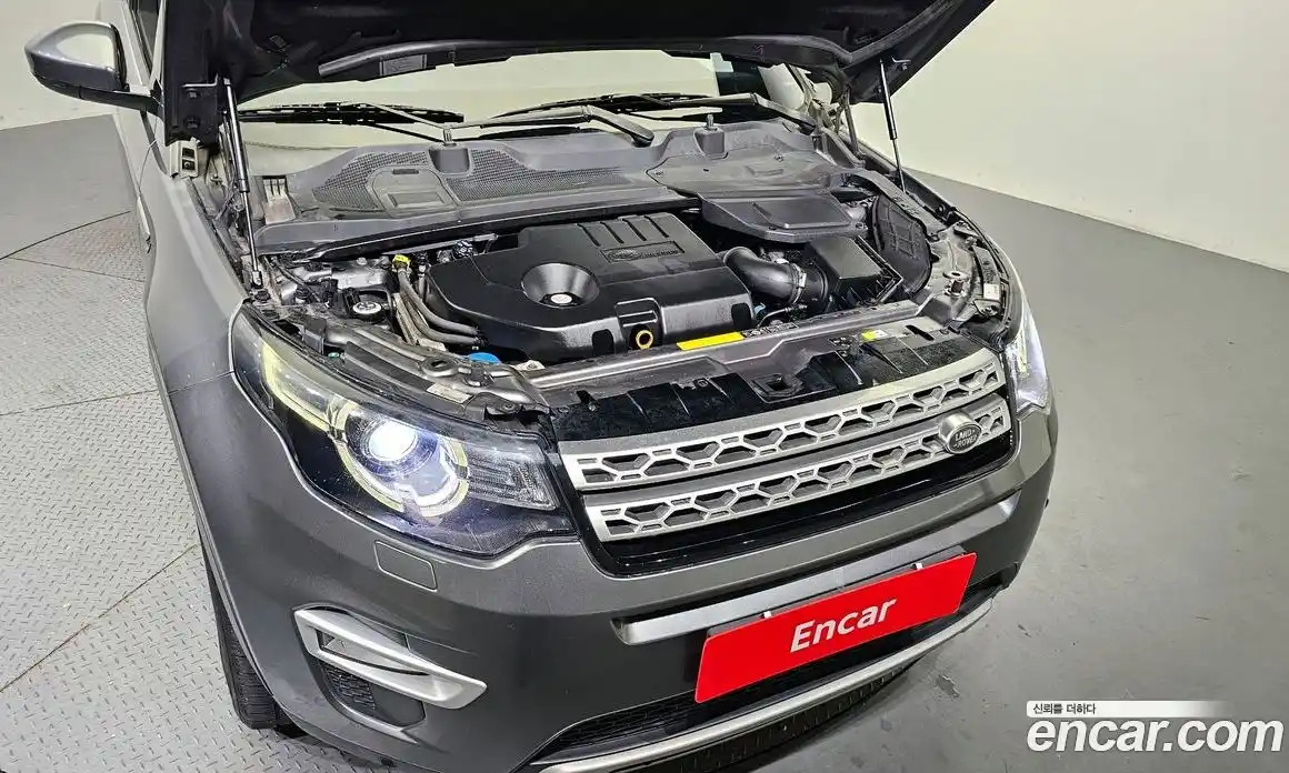 Land Rover Discovery Sport 2017 2.0 Автомат в Москве № 166564, фото 18