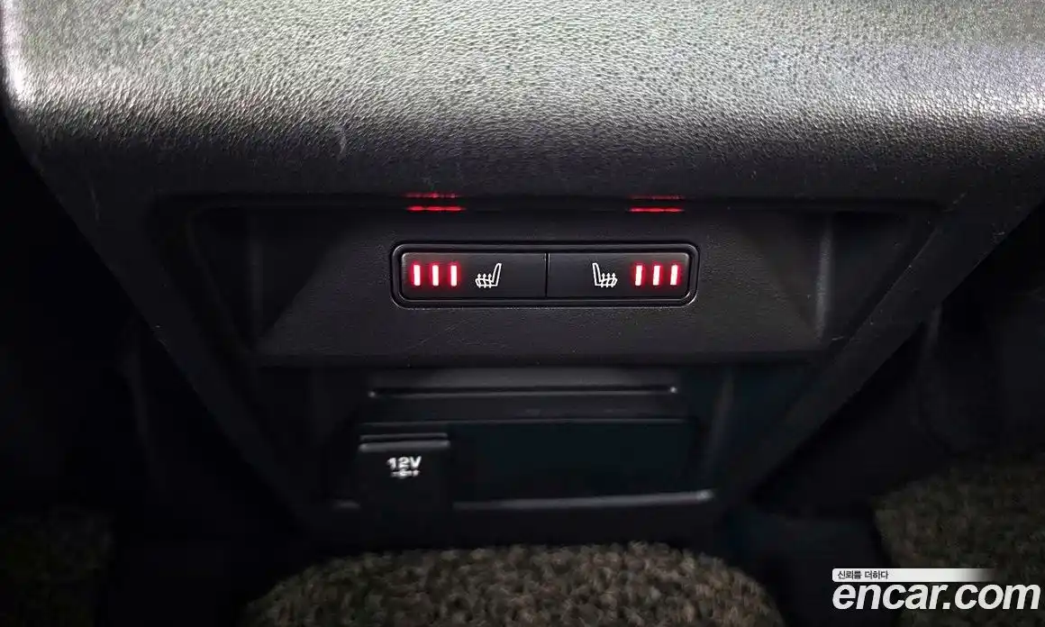 Land Rover Discovery Sport 2017 2.0 Автомат в Москве № 166564, фото 19