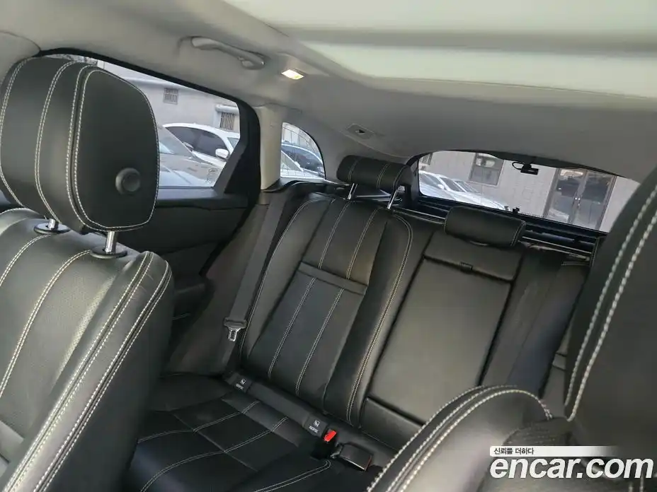 Land Rover Range-Rover Velar 2019 2.0 Автомат в Москве № 166783, фото 15