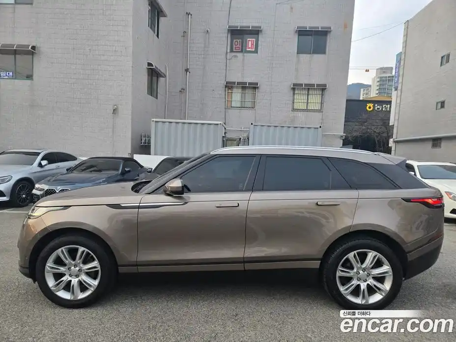Land Rover Range-Rover Velar 2019 2.0 Автомат в Москве № 166783, фото 4