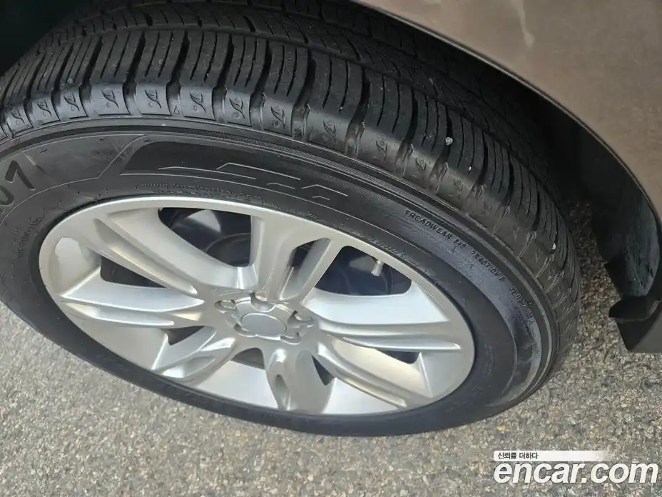 Land Rover Range-Rover Velar 2019 2.0 Автомат в Москве № 166783, фото 9