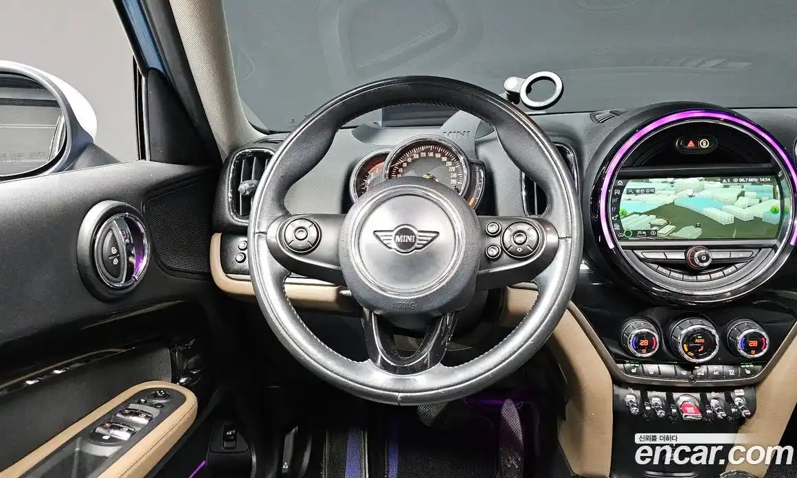 Mini Countryman 2018 2.0 Автомат в Москве № 167200, фото 16