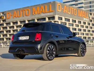 Mini Cooper 2023 2.0 Автомат в Москве № 167436, миниатюра 5