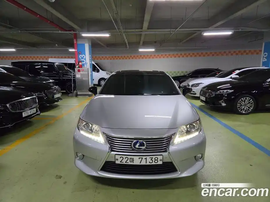 Lexus ES 2013 2.5 Автомат в Москве № 168321, фото 3