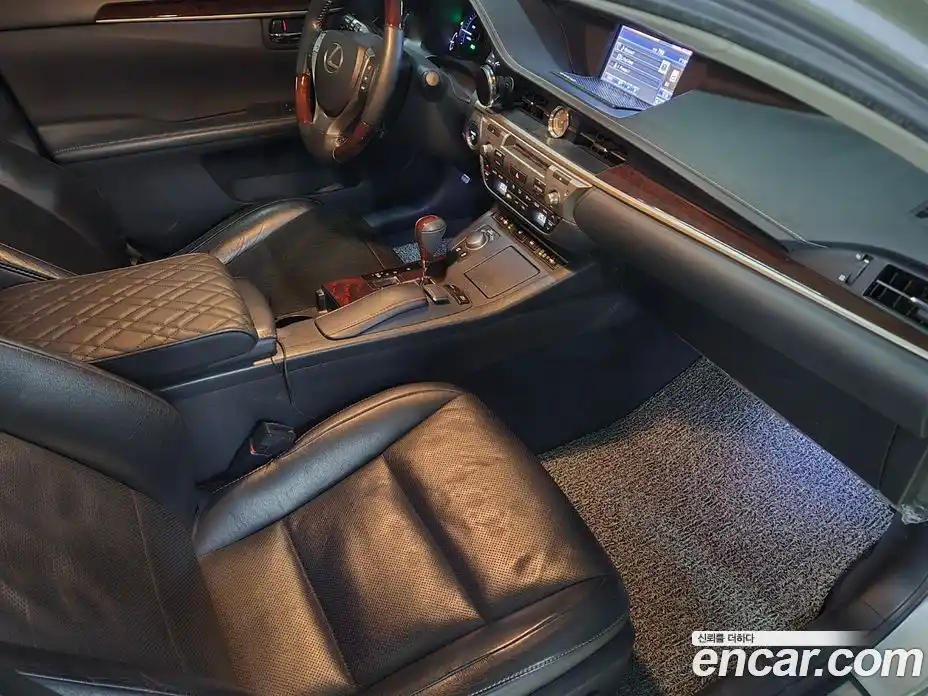 Lexus ES 2013 2.5 Автомат в Москве № 168321, фото 10