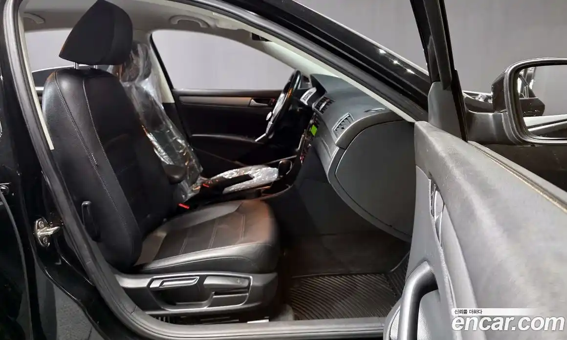 Volkswagen Passat 2015 1.8 Автомат в Москве № 169116, фото 11