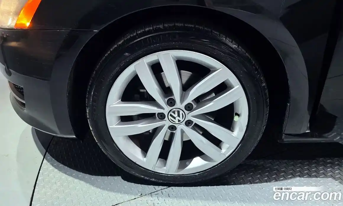 Volkswagen Passat 2015 1.8 Автомат в Москве № 169116, фото 15