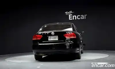 Volkswagen Passat 2015 1.8 Автомат в Москве № 169116, миниатюра 5