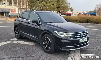 Volkswagen Tiguan 2021 2.0 Автомат в Москве № 169201, миниатюра 6