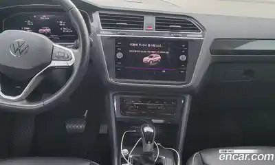 Volkswagen Tiguan 2021 2.0 Автомат в Москве № 169201, миниатюра 9