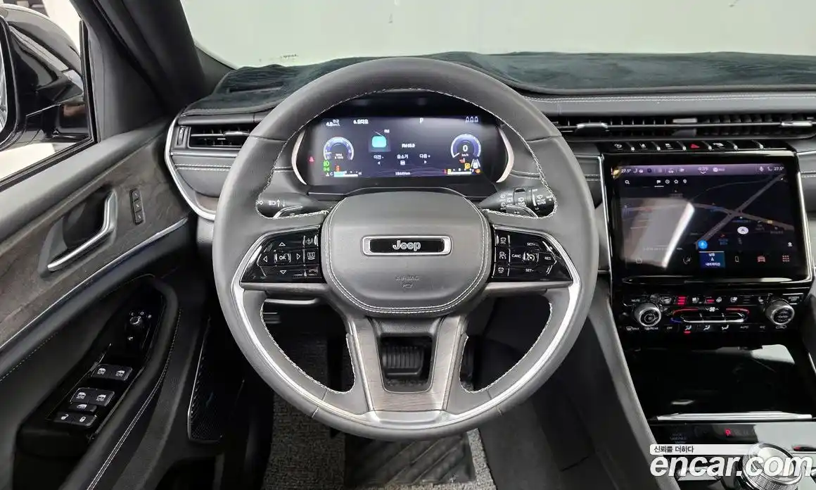 Jeep Cherokee 2023 3.6 Автомат в Москве № 169360, фото 12