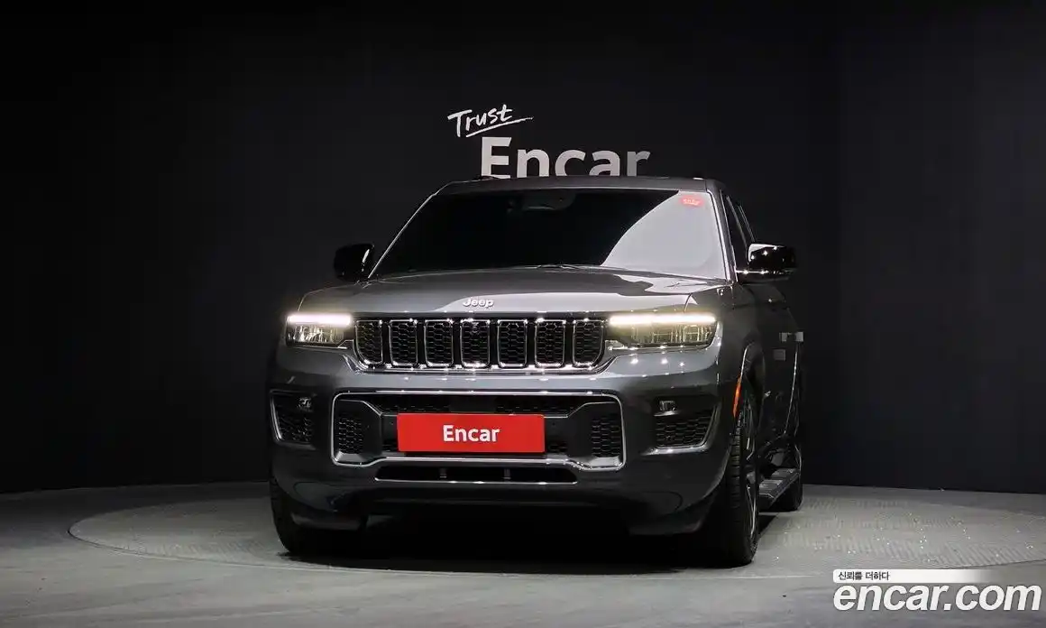 Jeep Cherokee 2023 3.6 Автомат в Москве № 169360, фото 14