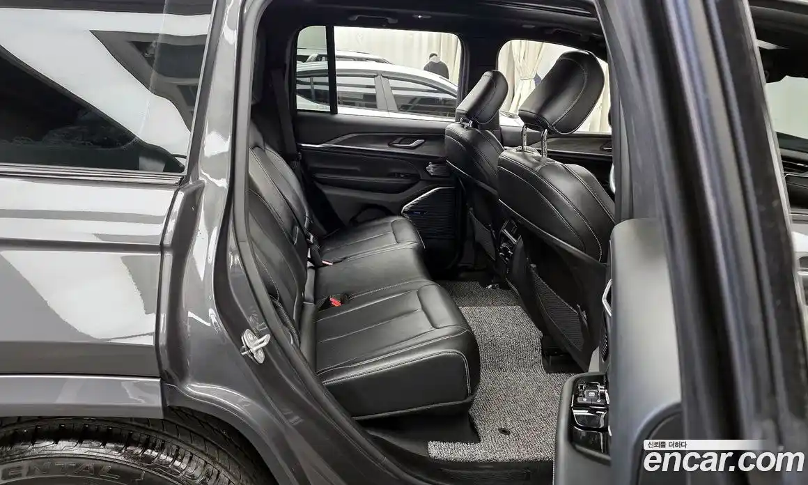 Jeep Cherokee 2023 3.6 Автомат в Москве № 169360, фото 6