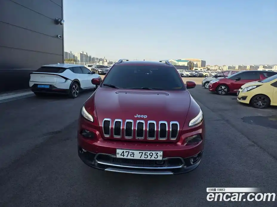 Jeep Cherokee 2015 2.0 Автомат в Москве № 170055, фото 1