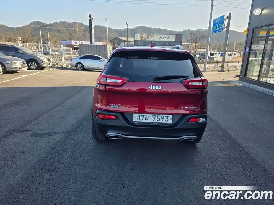 Jeep Cherokee 2015 2.0 Автомат в Москве № 170055, фото 5