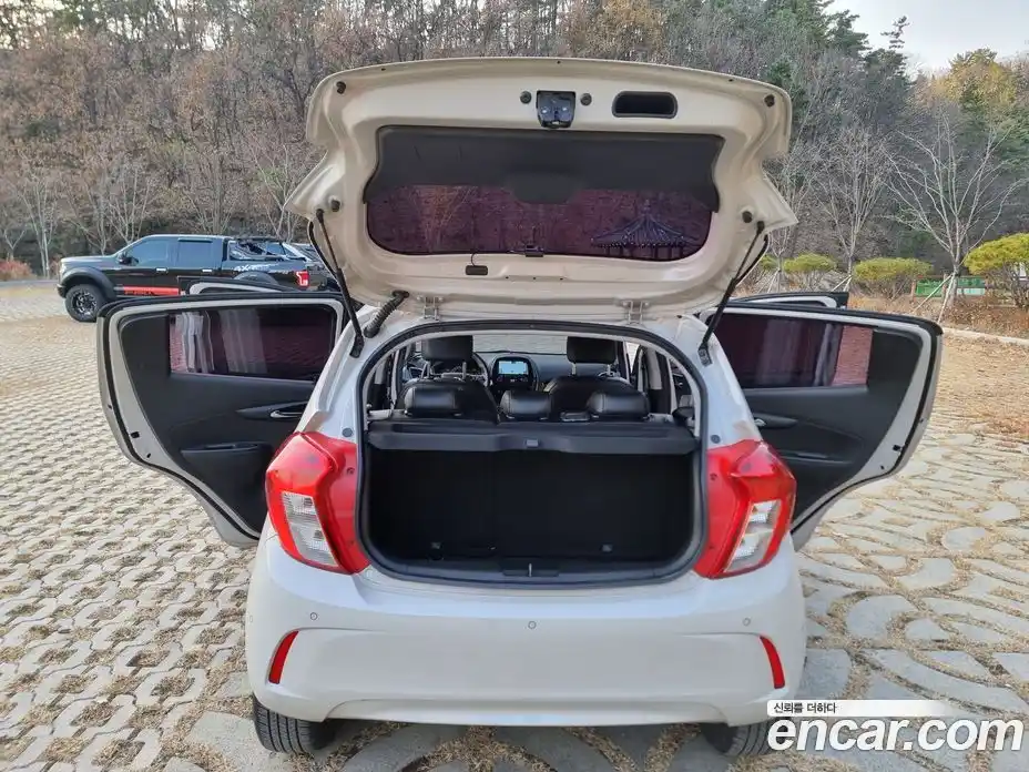 Chevrolet Spark 2019 1.0 Автомат в Москве № 175363, фото 17