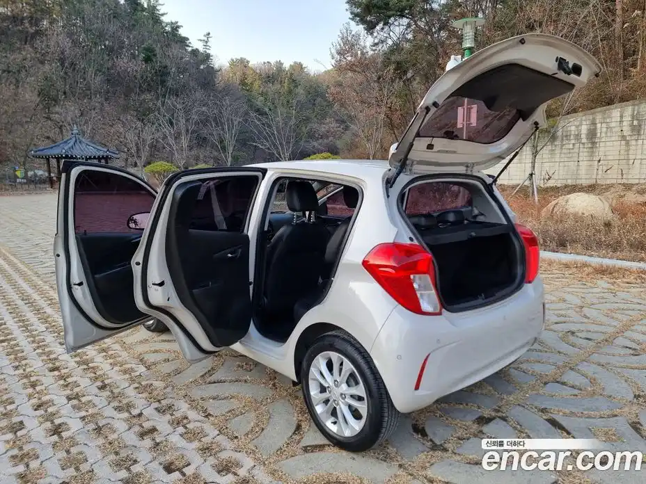 Chevrolet Spark 2019 1.0 Автомат в Москве № 175363, фото 18