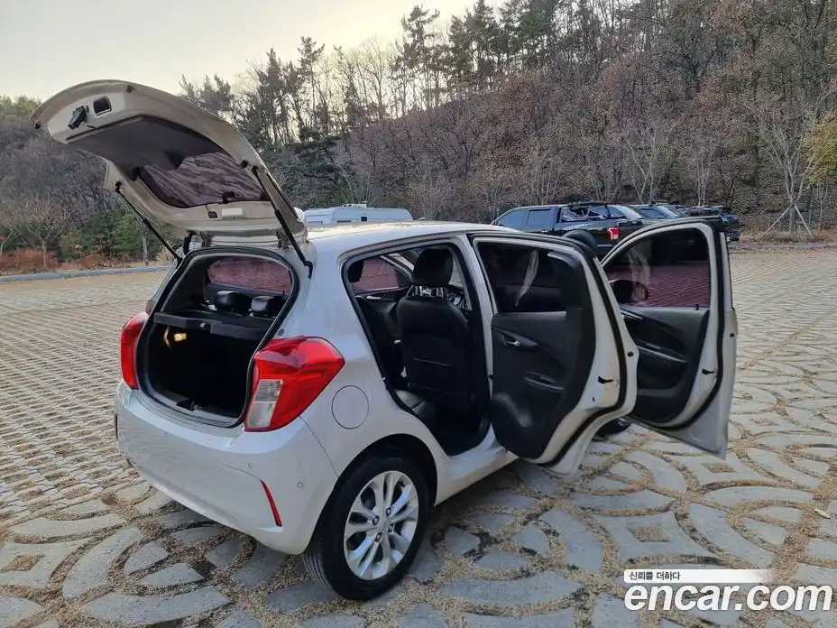 Chevrolet Spark 2019 1.0 Автомат в Москве № 175363, фото 19