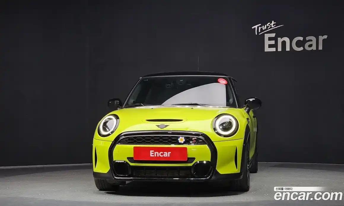 Mini Cooper 2023 2.0 Автомат в Москве № 176137, фото 14