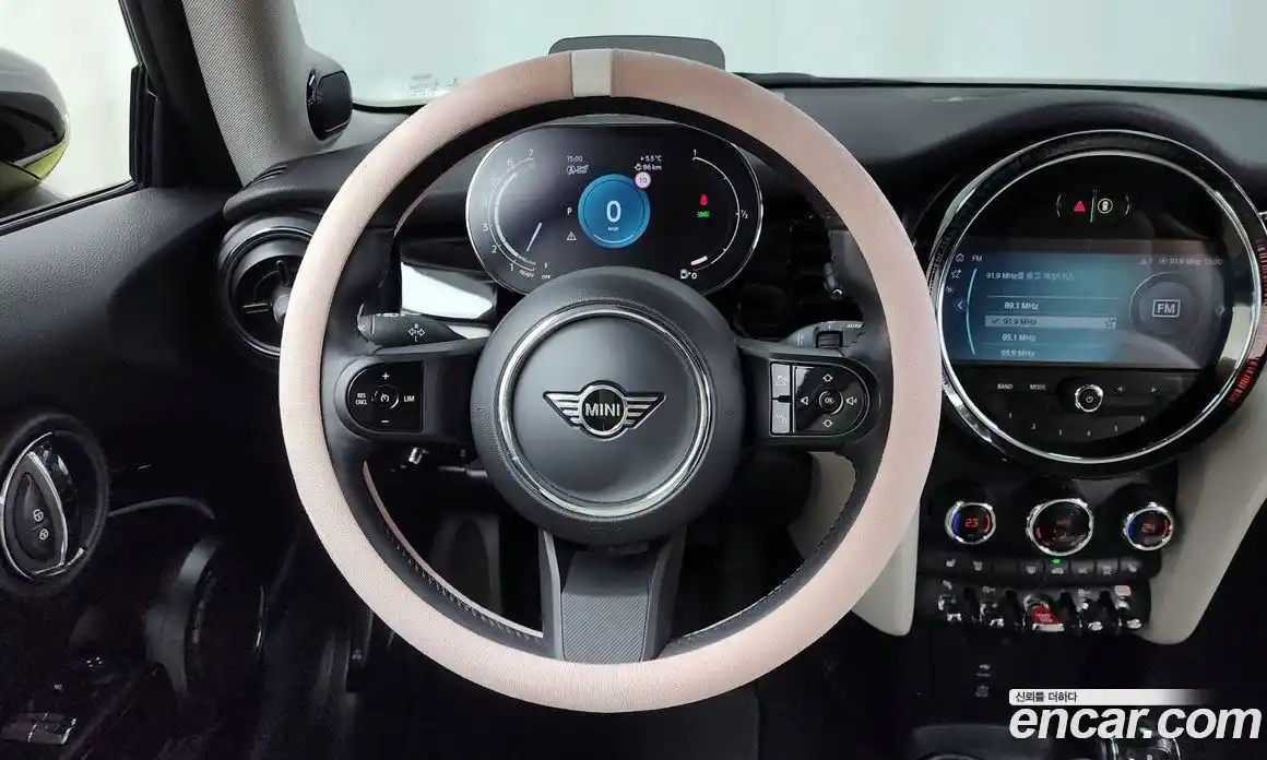 Mini Cooper 2023 2.0 Автомат в Москве № 176137, фото 17