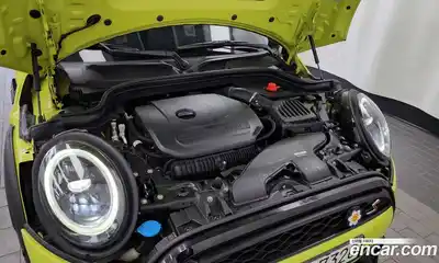 Mini Cooper 2023 2.0 Автомат в Москве № 176137, миниатюра 3