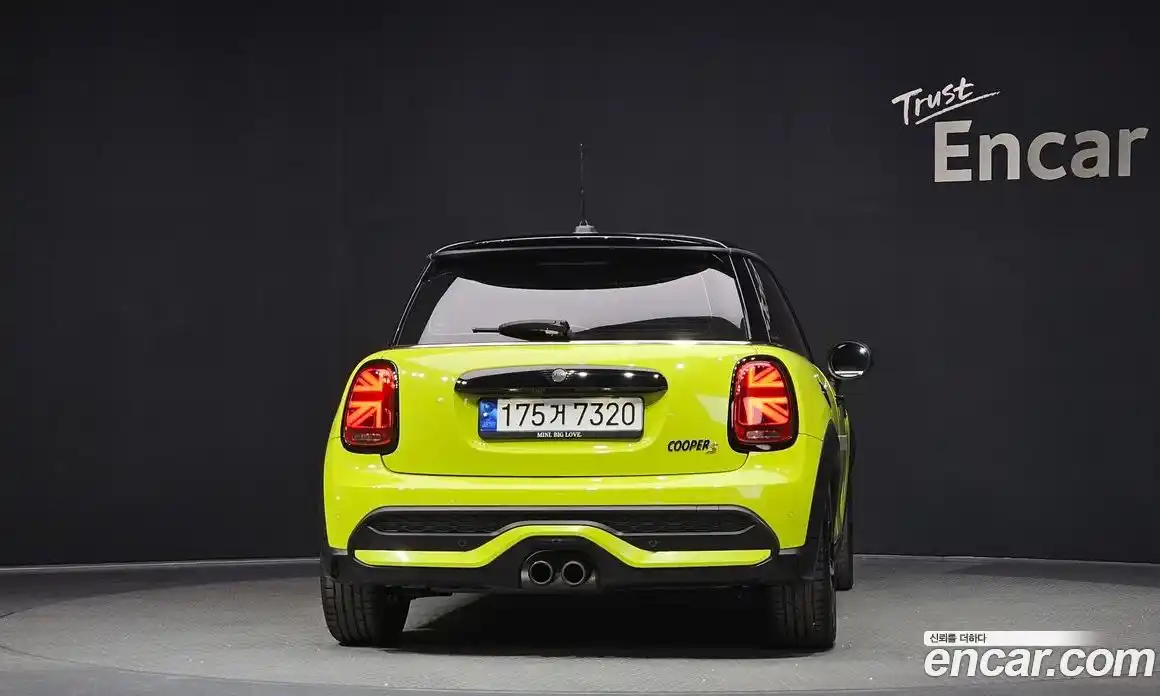 Mini Cooper 2023 2.0 Автомат в Москве № 176137, фото 10