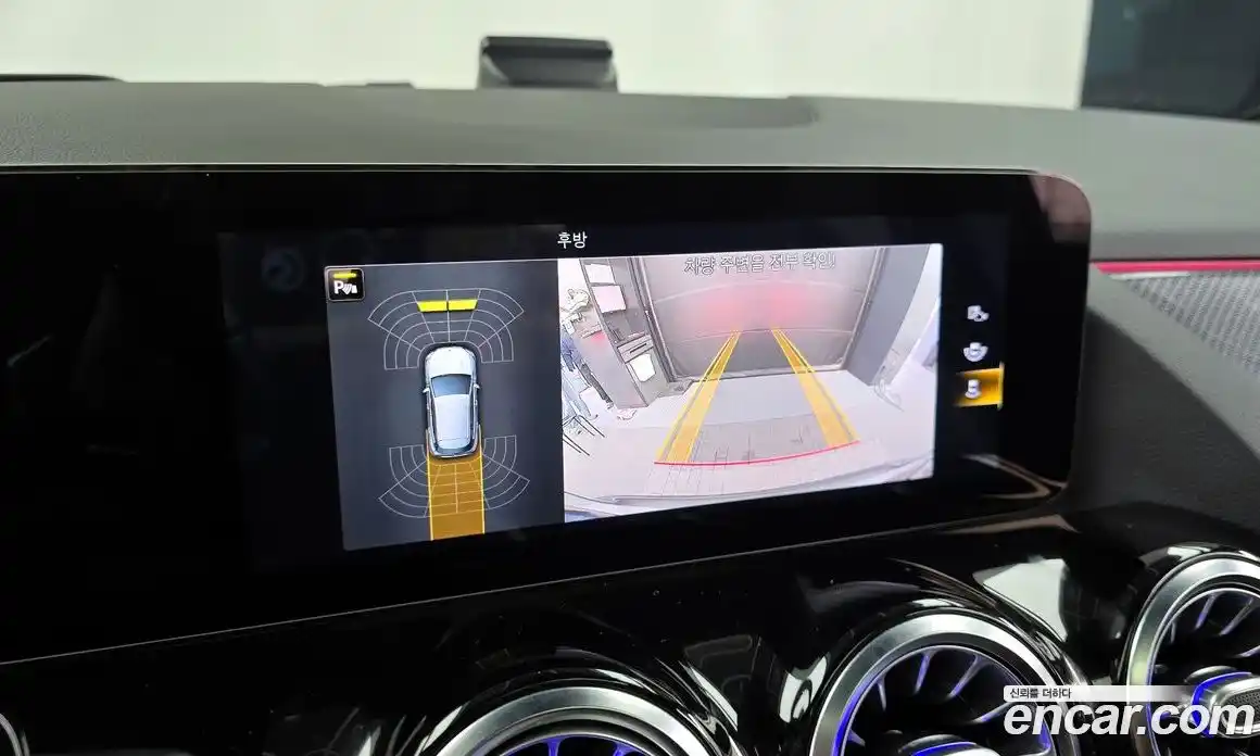 Mercedes-Benz GLA-Class 2021 2.0 Автомат в Москве № 179065, фото 15