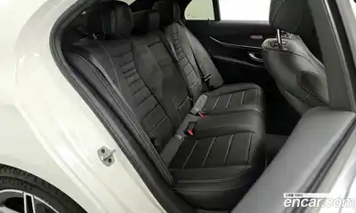 Mercedes-Benz E-Class 2023 2.0 Автомат в Москве № 180284, миниатюра 12