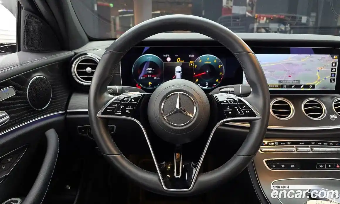 Mercedes-Benz E-Class 2023 2.0 Автомат в Москве № 180284, фото 13