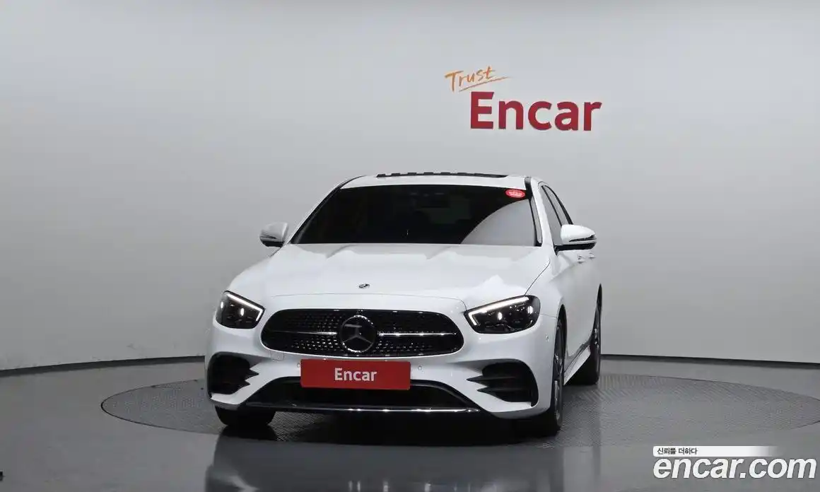 Mercedes-Benz E-Class 2023 2.0 Автомат в Москве № 180284, фото 3