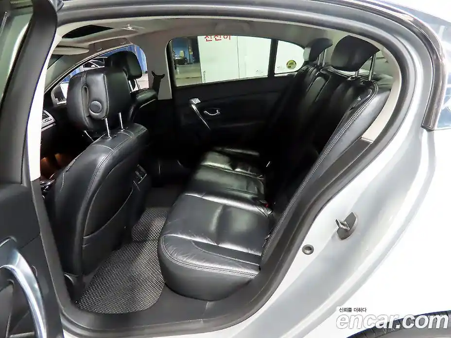 Renault SM5 2012 2.0 Автомат в Москве № 182497, фото 11