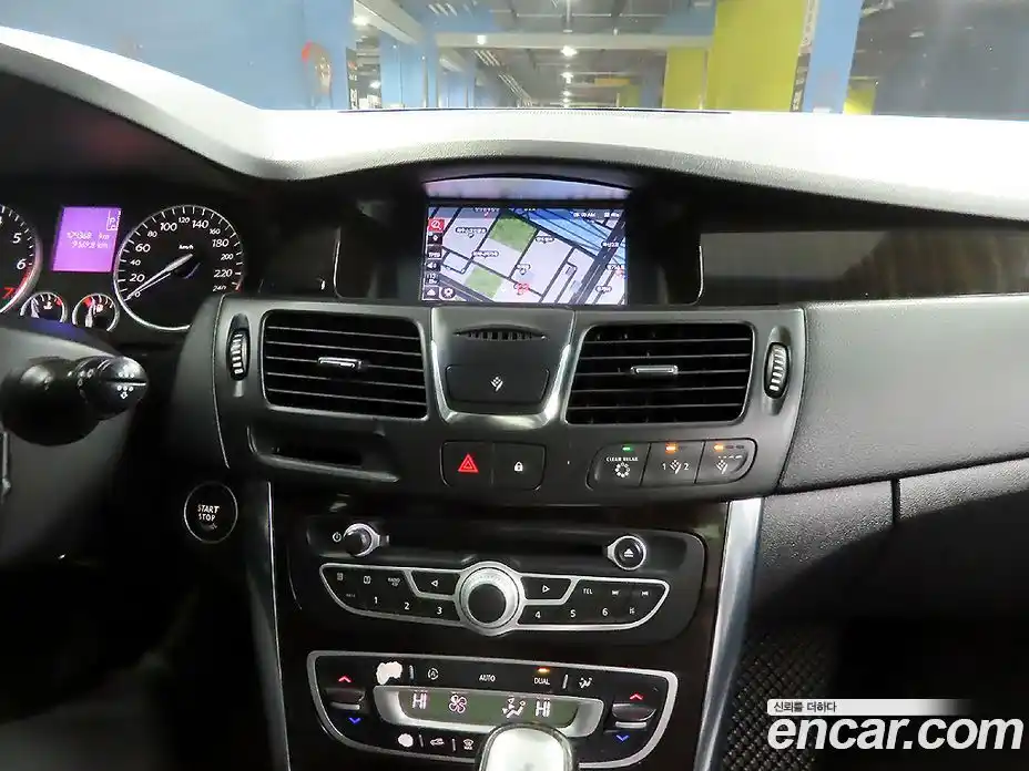 Renault SM5 2012 2.0 Автомат в Москве № 182497, фото 17