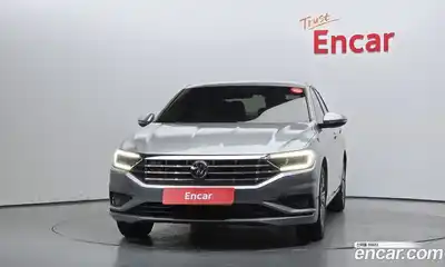 Volkswagen Jetta 2020 1.4 Автомат в Москве № 185136, миниатюра 2