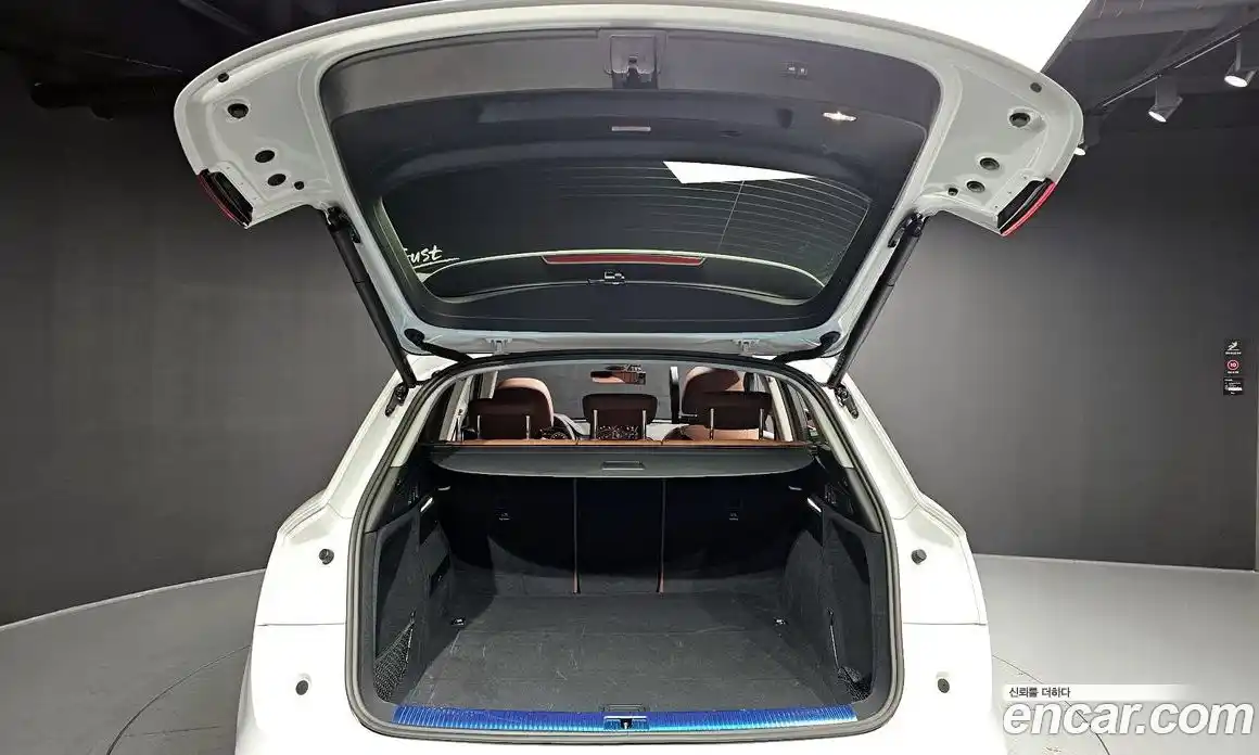 Audi Q5 2022 2.0 Автомат в Москве № 187645, фото 5