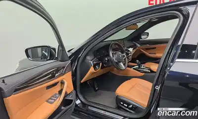 BMW 5-Series 2022 2.0 Автомат в Москве № 188210, миниатюра 4