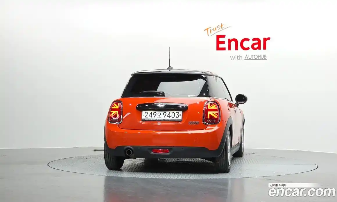 Mini Cooper 2019 1.5 Автомат в Москве № 189397, фото 16