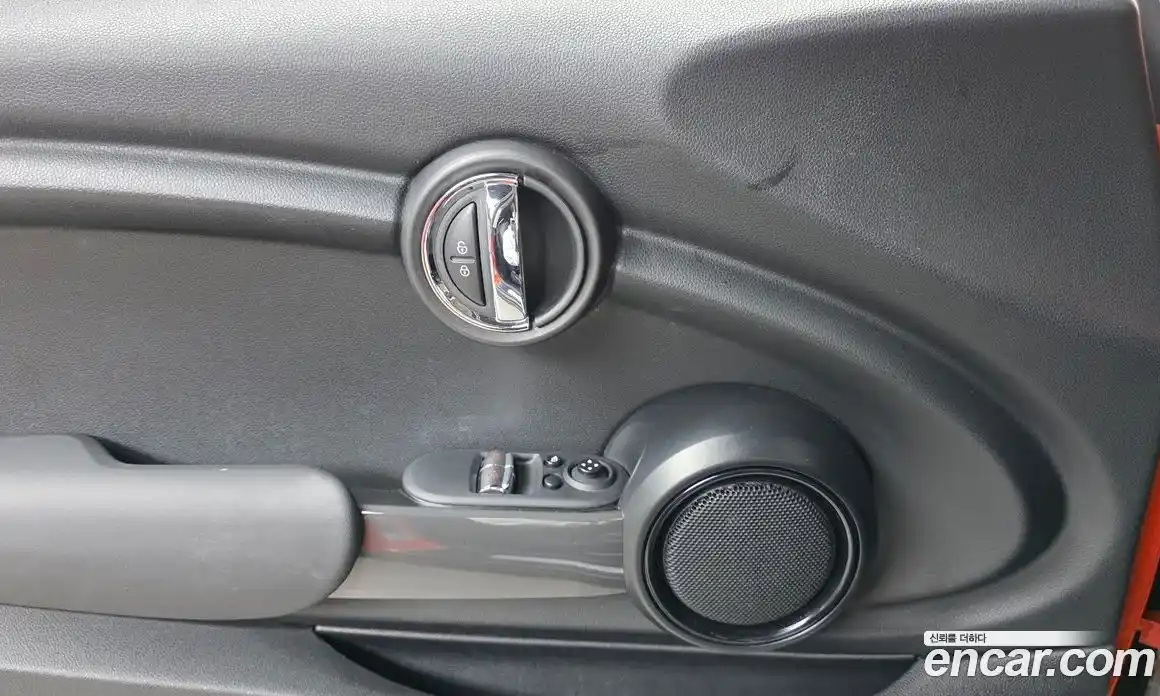 Mini Cooper 2019 1.5 Автомат в Москве № 189397, фото 18