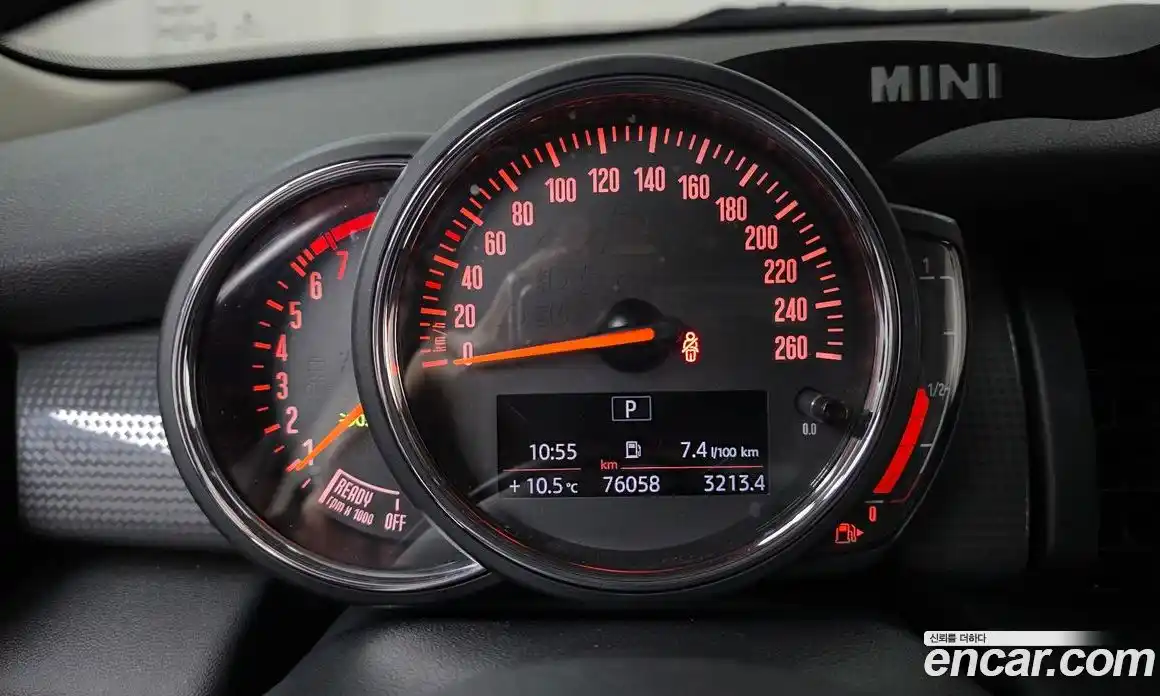 Mini Cooper 2019 1.5 Автомат в Москве № 189397, фото 7