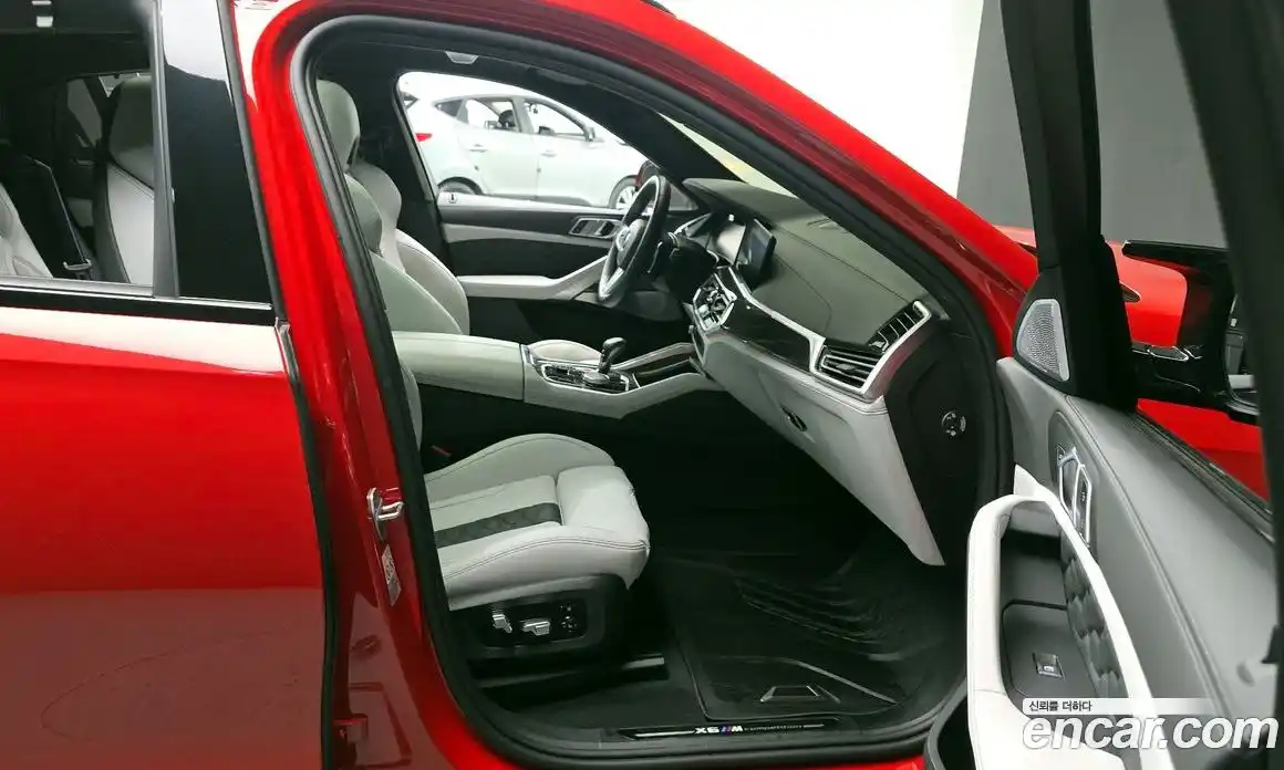 BMW X6M 2022 4.4 Автомат в Москве № 191658, фото 11