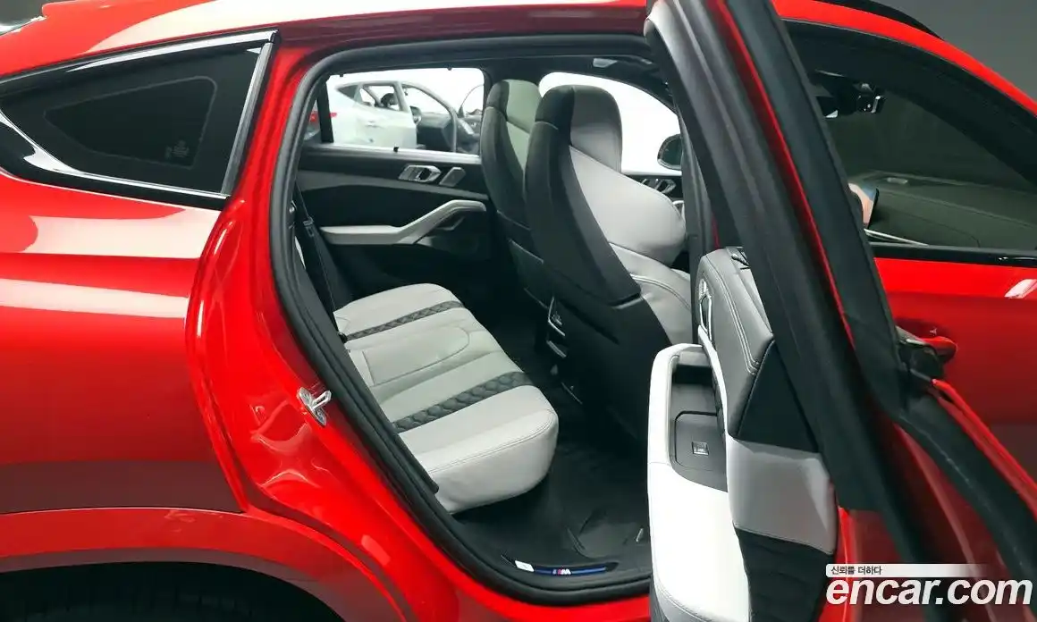 BMW X6M 2022 4.4 Автомат в Москве № 191658, фото 12