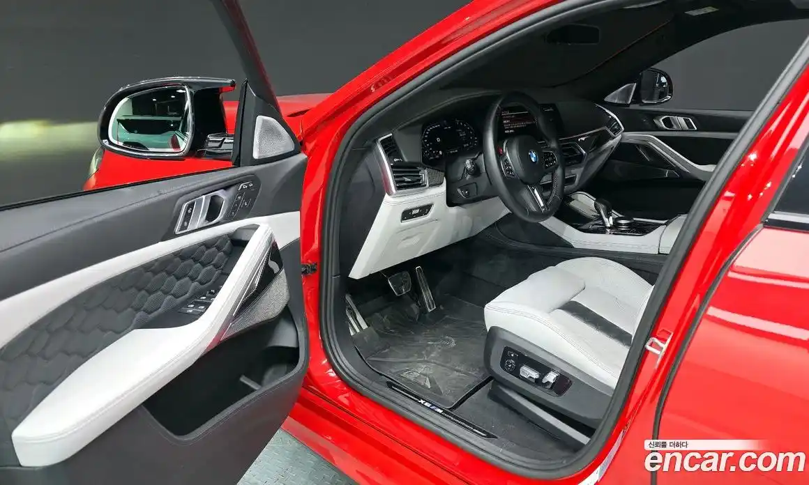 BMW X6M 2022 4.4 Автомат в Москве № 191658, фото 10