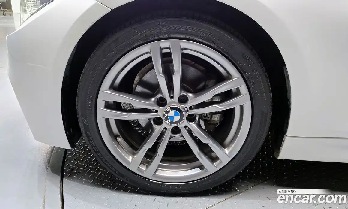 BMW 3-Series 2016 2.0 Автомат в Москве № 193218, фото 15