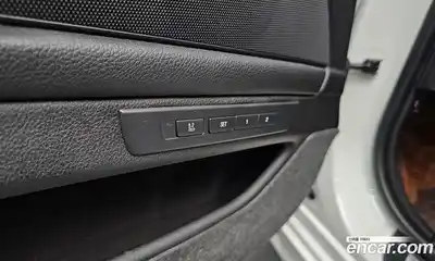 BMW 5-Series 2016 2.0 Автомат в Москве № 193236, миниатюра 11