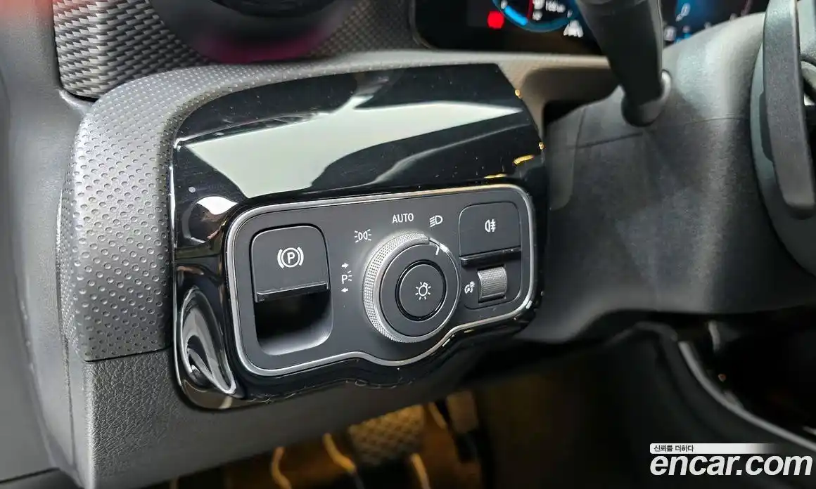 Mercedes-Benz A-Class 2022 2.0 Автомат в Москве № 193736, фото 16