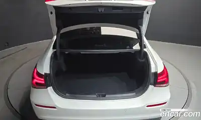 Mercedes-Benz A-Class 2022 2.0 Автомат в Москве № 193736, миниатюра 2