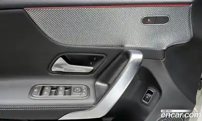 Mercedes-Benz A-Class 2022 2.0 Автомат в Москве № 193736, миниатюра 4