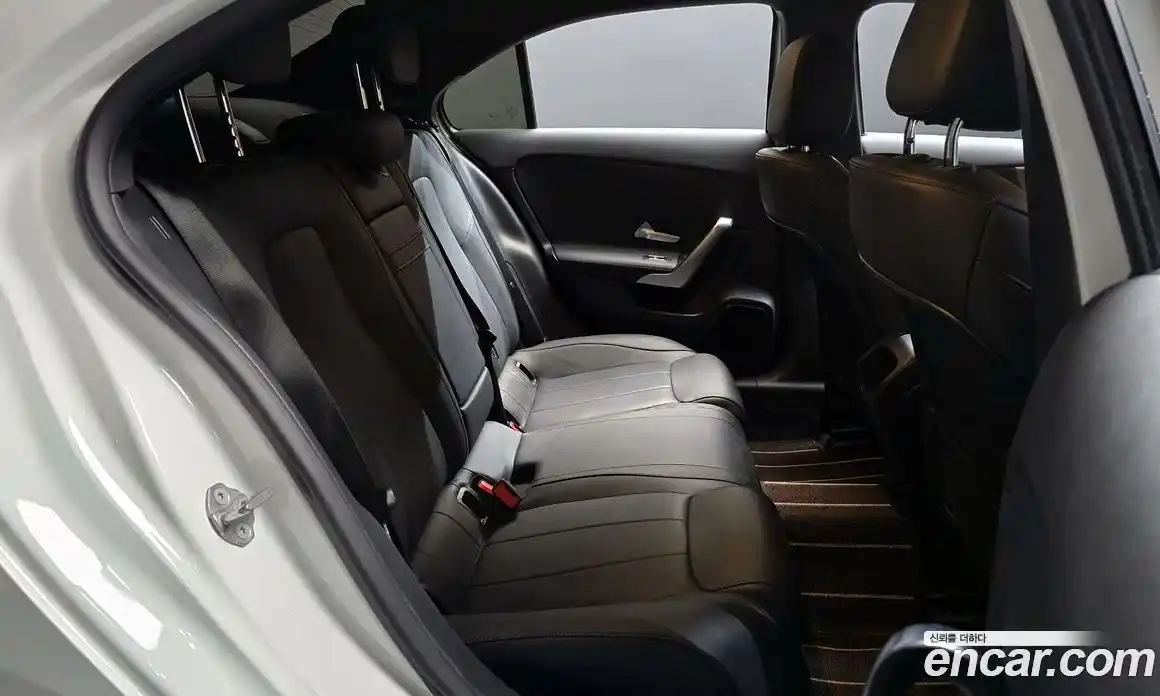 Mercedes-Benz A-Class 2022 2.0 Автомат в Москве № 193736, фото 5