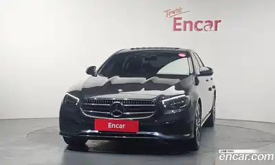 Mercedes-Benz E-Class 2021 2.0 Автомат в Москве № 194458, миниатюра 3