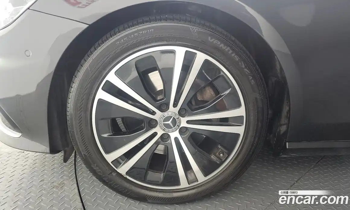 Mercedes-Benz E-Class 2021 2.0 Автомат в Москве № 194458, фото 5